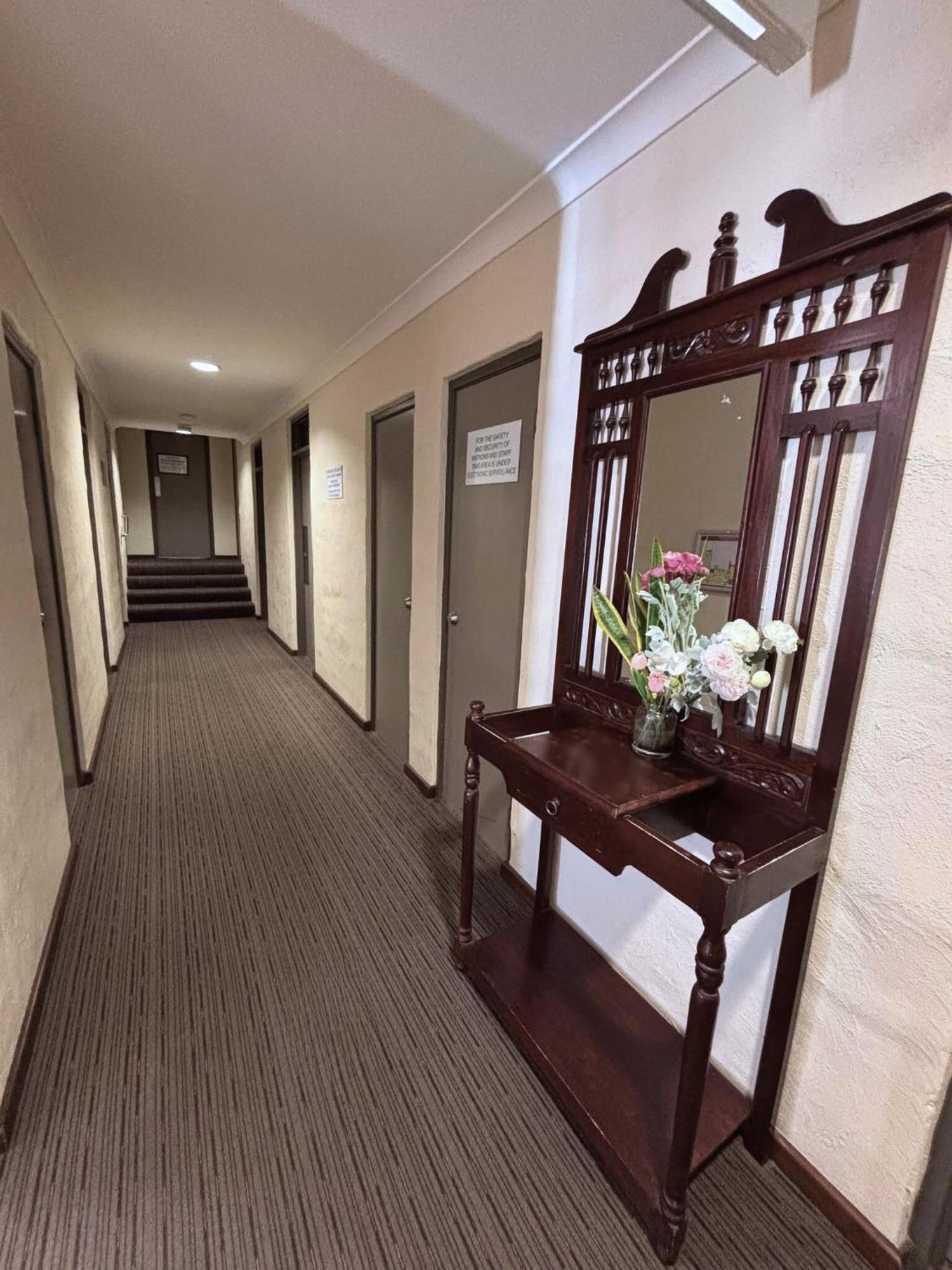 Prince Of Wales Hotel, バンバリー エクステリア 写真