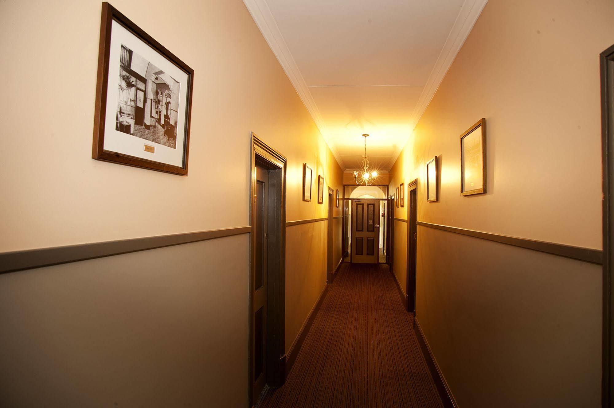 Prince Of Wales Hotel, バンバリー エクステリア 写真